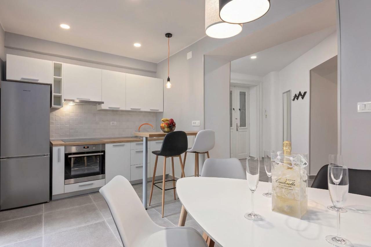 Apartament Piazza Foro With Free Parking Pula Zewnętrze zdjęcie